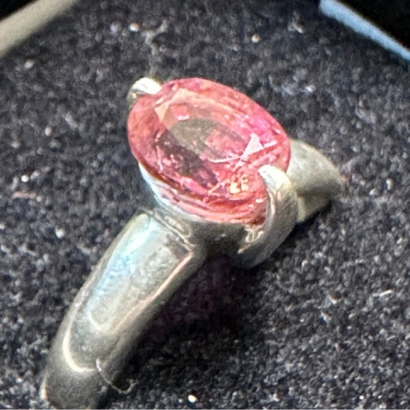 1.96 cts Pink Tourmaline Oval Faceted Sterling Silver Ring EUC - Picture 2 of 16